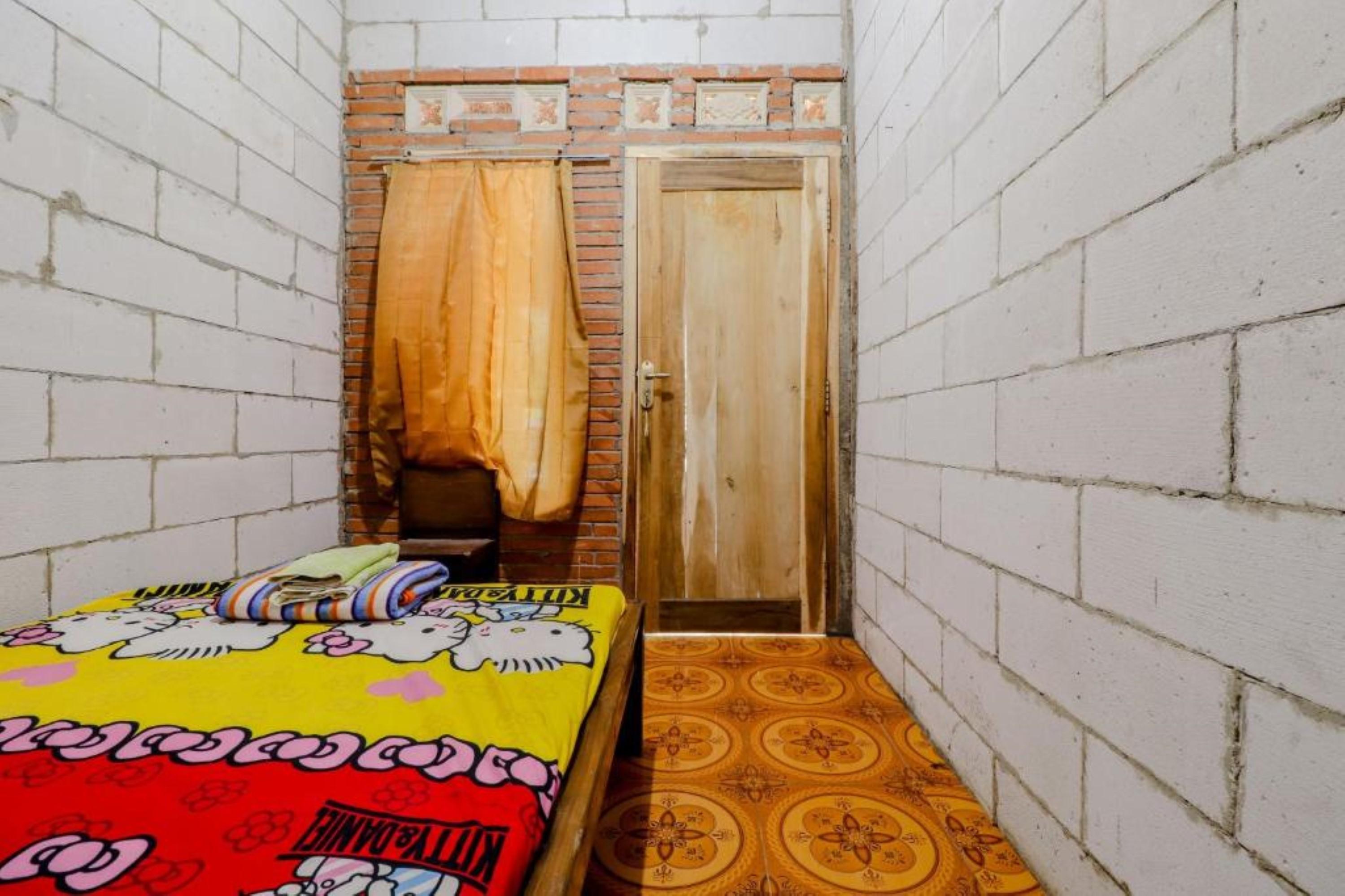 Penginapan Joko Samudro Baron Ngoại thất bức ảnh