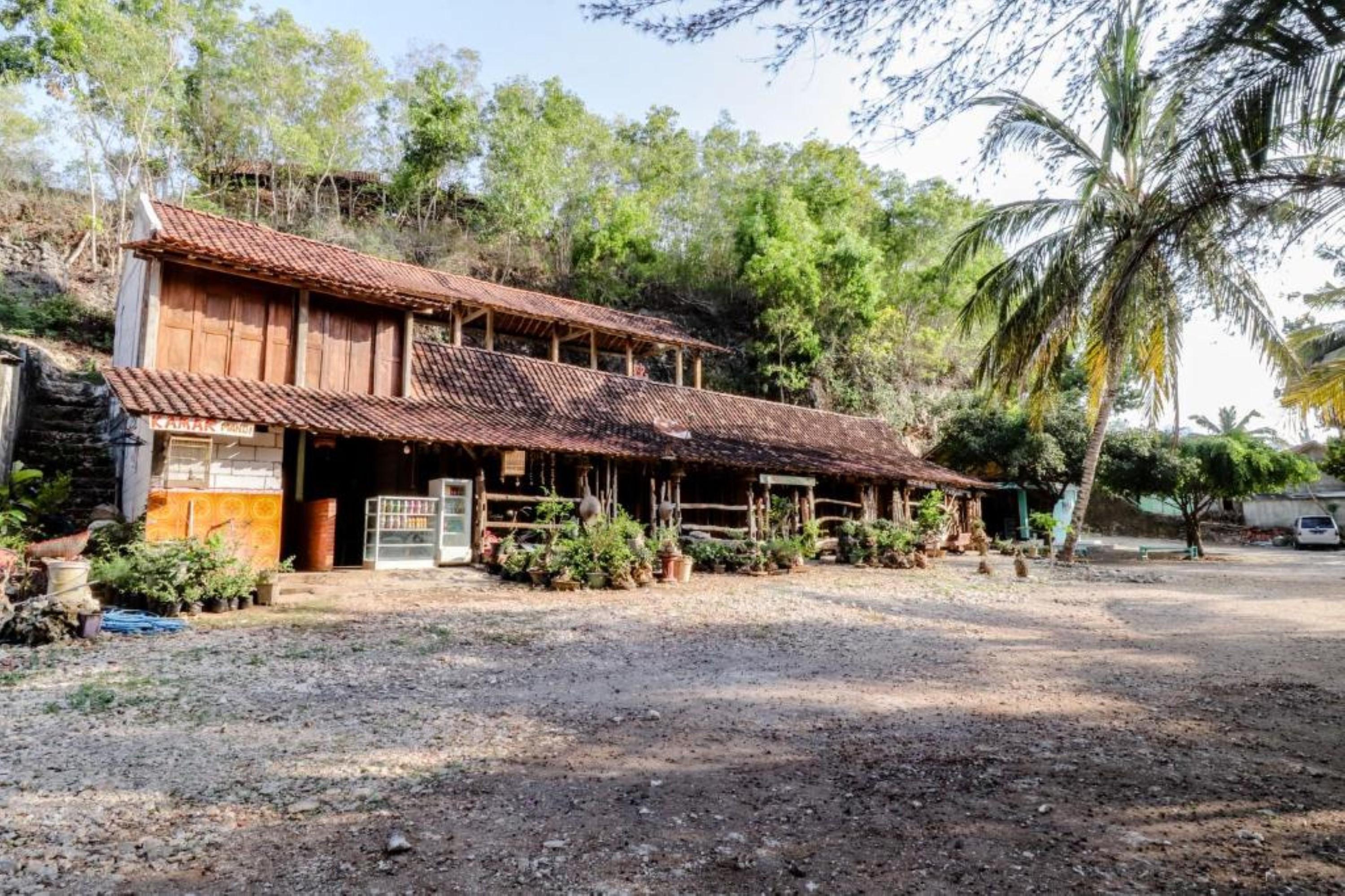 Penginapan Joko Samudro Baron Ngoại thất bức ảnh